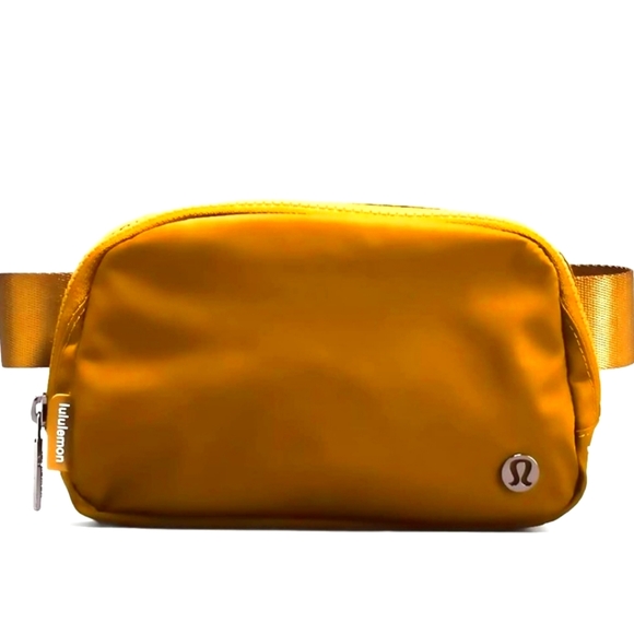 lululemon athletica Handbags - LULULEMON EVERYWHERE BELT BAG / Cross body bag
